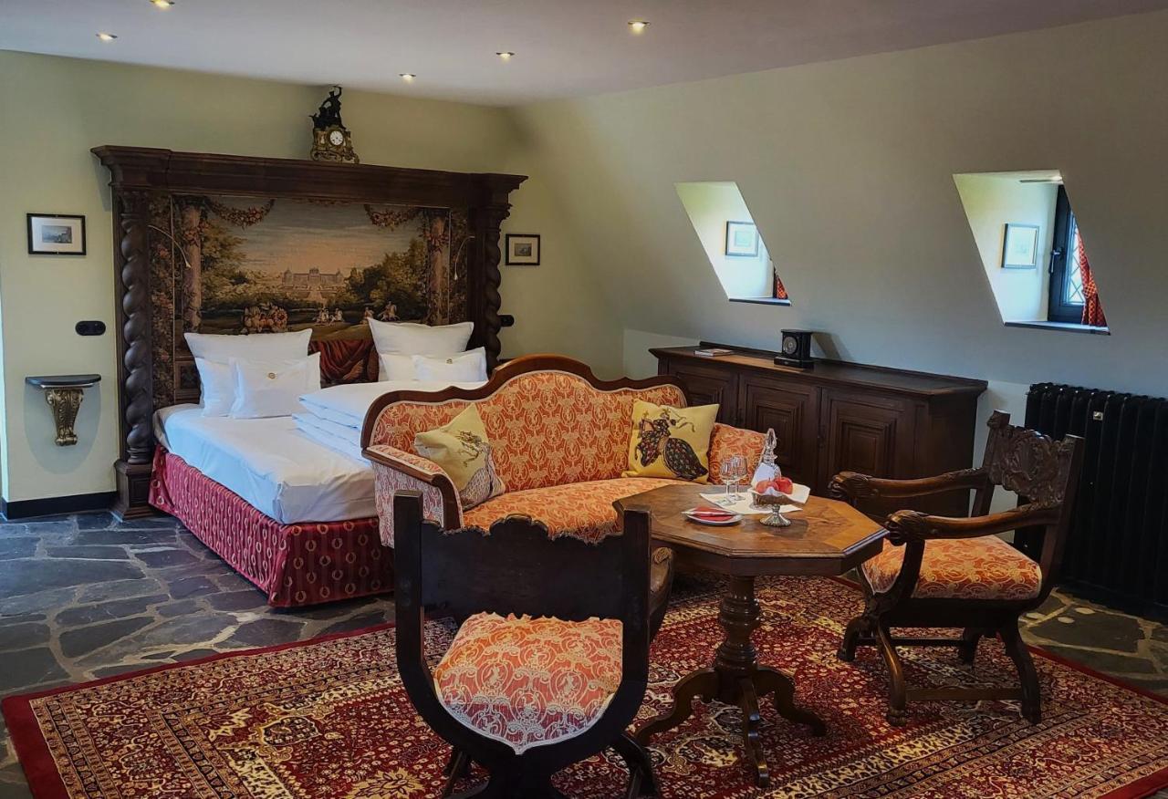 Burghotel Auf Schoenburg Обервезель Екстер'єр фото