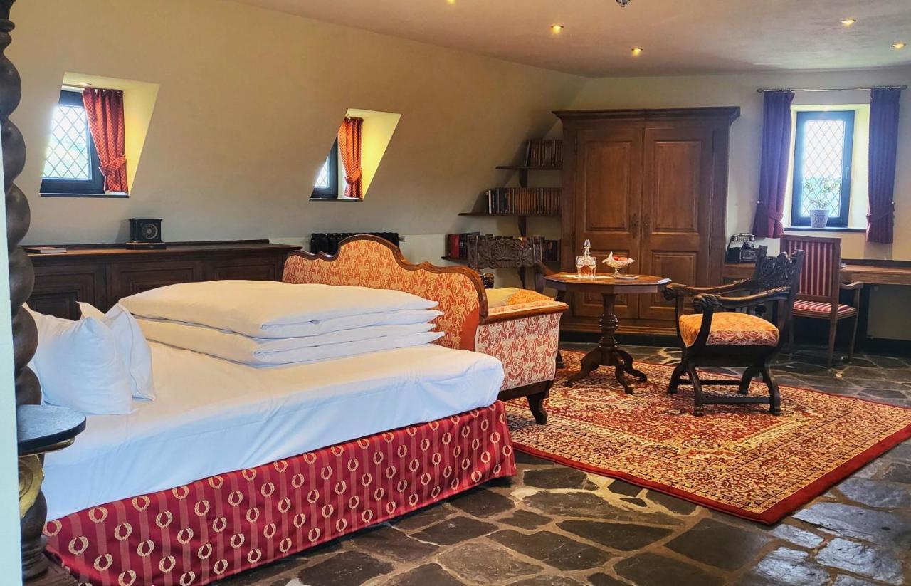 Burghotel Auf Schoenburg Обервезель Екстер'єр фото