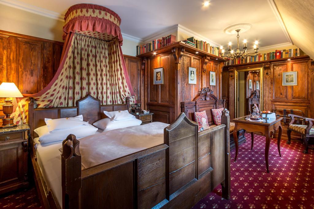 Burghotel Auf Schoenburg Обервезель Екстер'єр фото