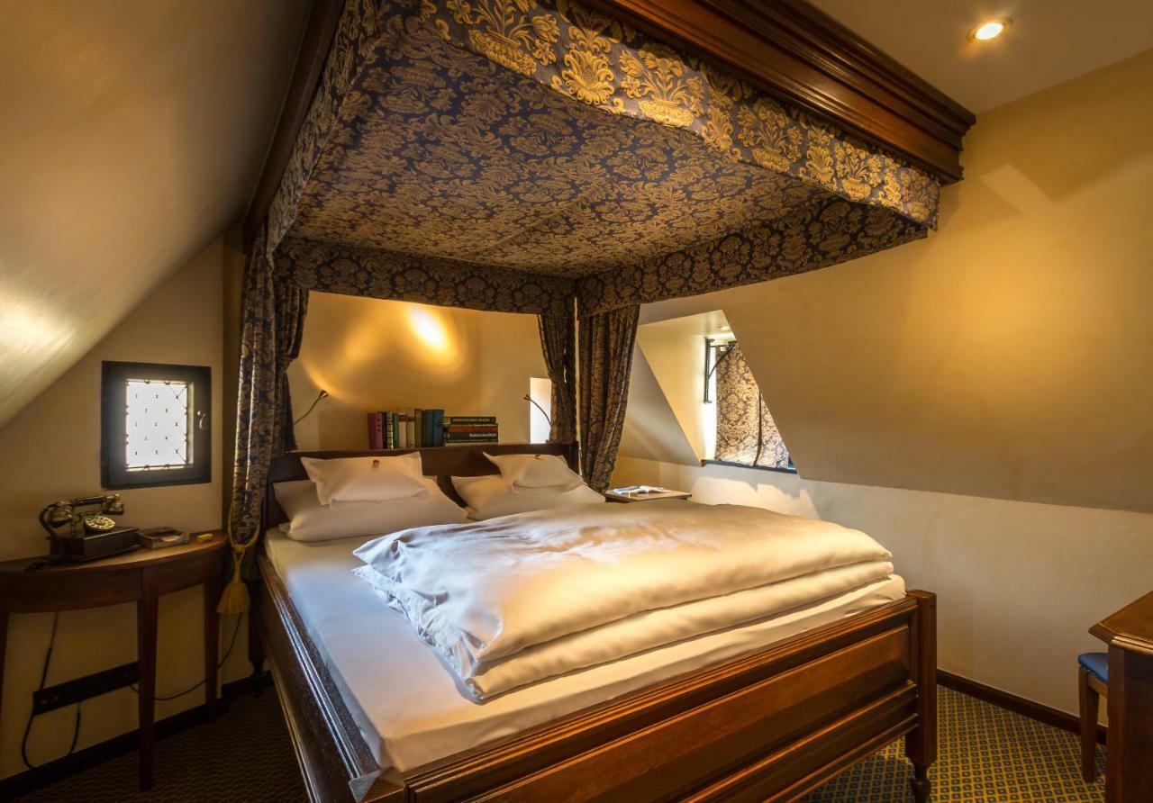 Burghotel Auf Schoenburg Обервезель Екстер'єр фото