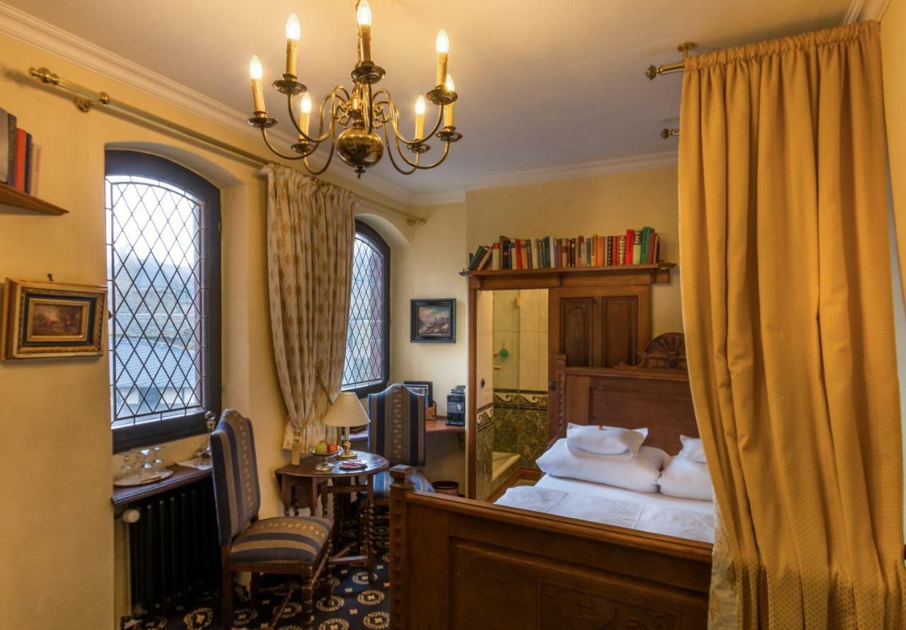 Burghotel Auf Schoenburg Обервезель Екстер'єр фото
