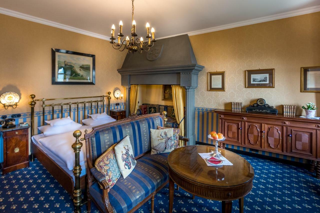 Burghotel Auf Schoenburg Обервезель Екстер'єр фото