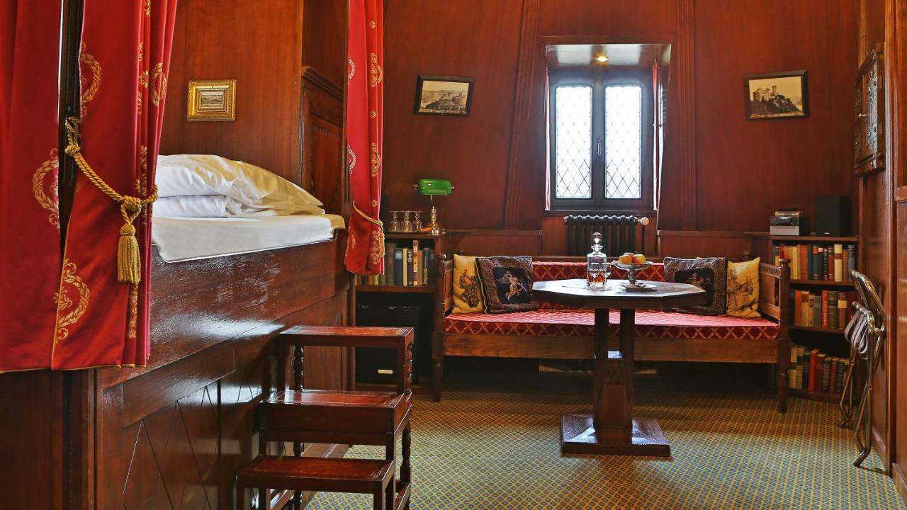 Burghotel Auf Schoenburg Обервезель Екстер'єр фото